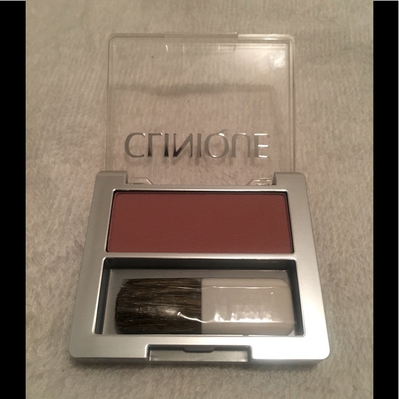 2/$25 Clinique Eyeshadow Trio & Blush - Picture 3 of 7